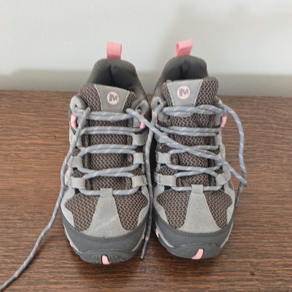 Merrell Womens Air Cushion Hiking/walking Shoes Size 6.5 New Without Tags